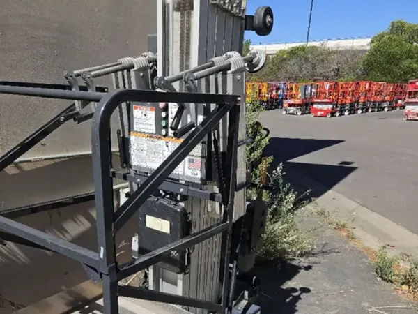 2021 JLG 25AM-DC Pusharound