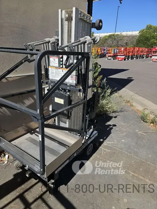2021 JLG 25AM-DC Pusharound