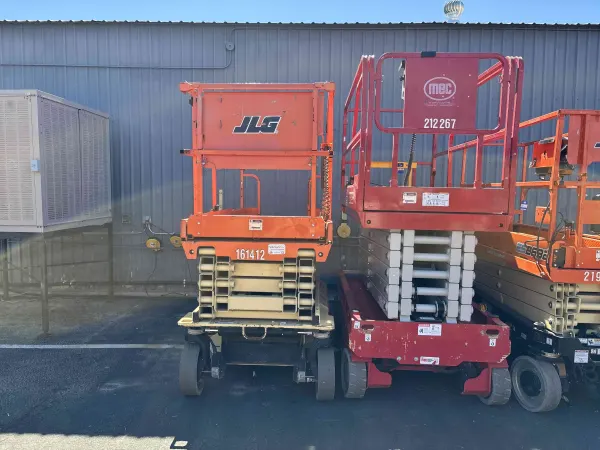 2017 JLG 2646ES