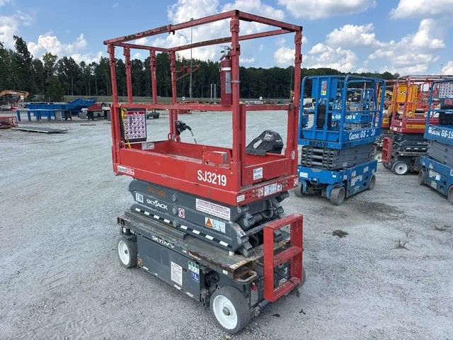 2021 Skyjack SJ3219