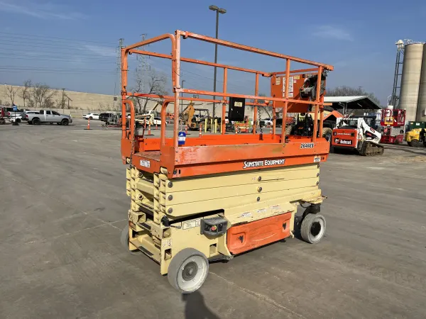 2017 JLG 2646ES