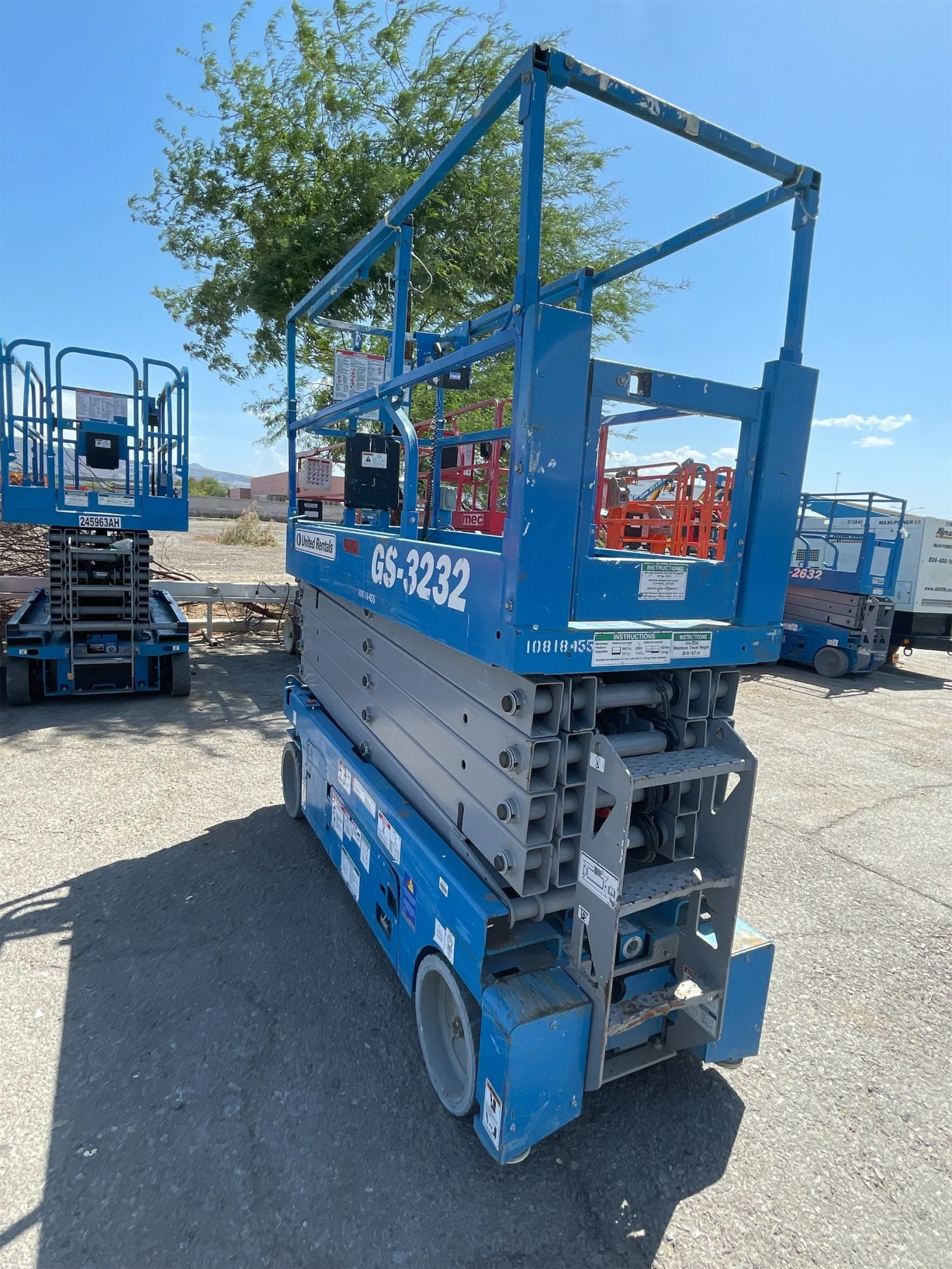 2018 Genie GS-3232
