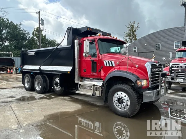 2018 Mack GU713