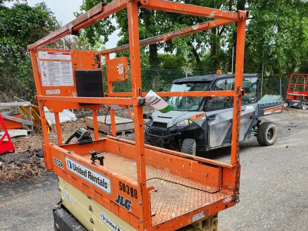 2017 JLG 1932R
