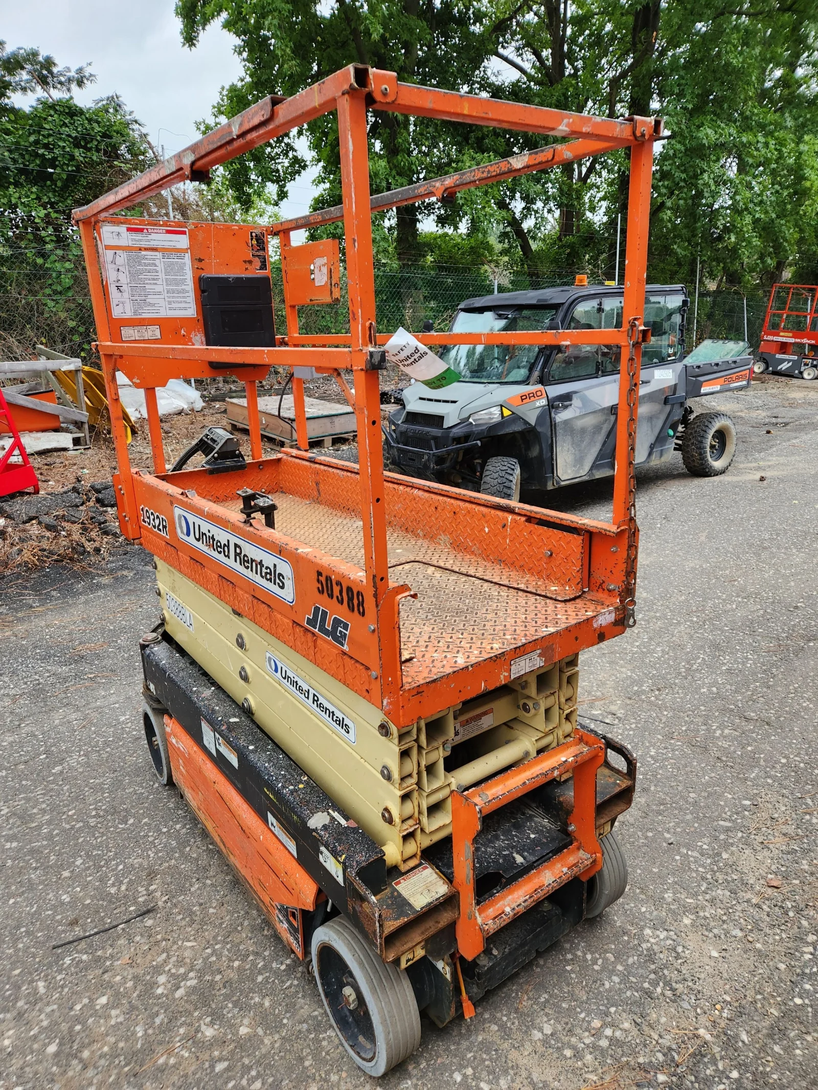 2017 JLG 1932R
