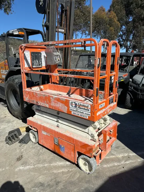 2019 Snorkel S3219E