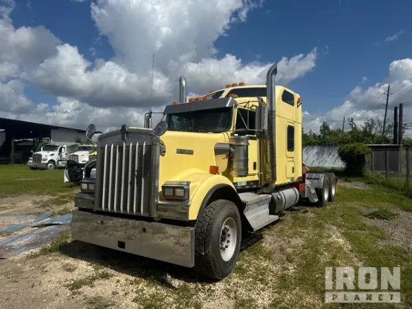 2014 Kenworth W900
