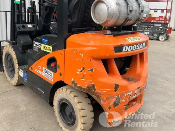 2022 Doosan G25E-7DF
