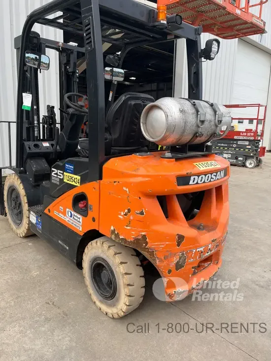 2022 Doosan G25E-7DF