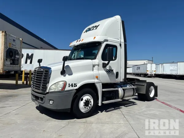 2013 Freightliner Cascadia 125DC
