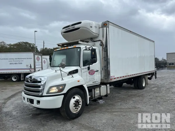 2017 Hino 338
