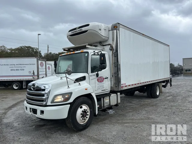 2017 Hino 338
