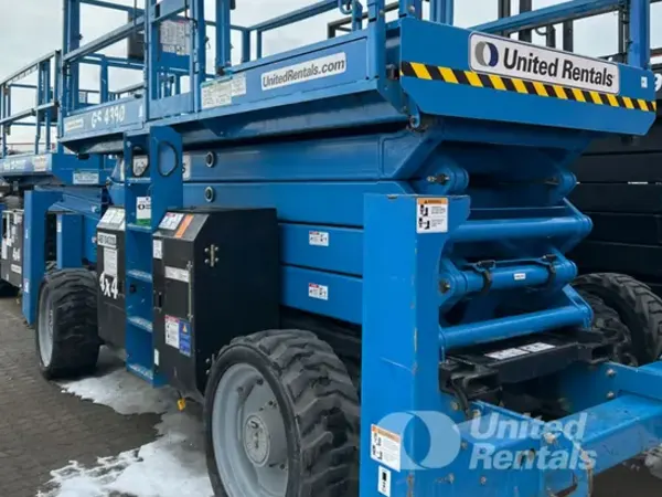2015 Genie GS-4390 RT Rough Terrain