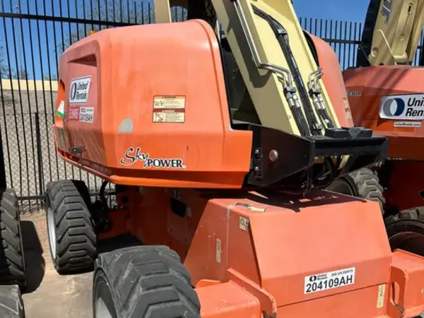 2018 JLG 660SJ