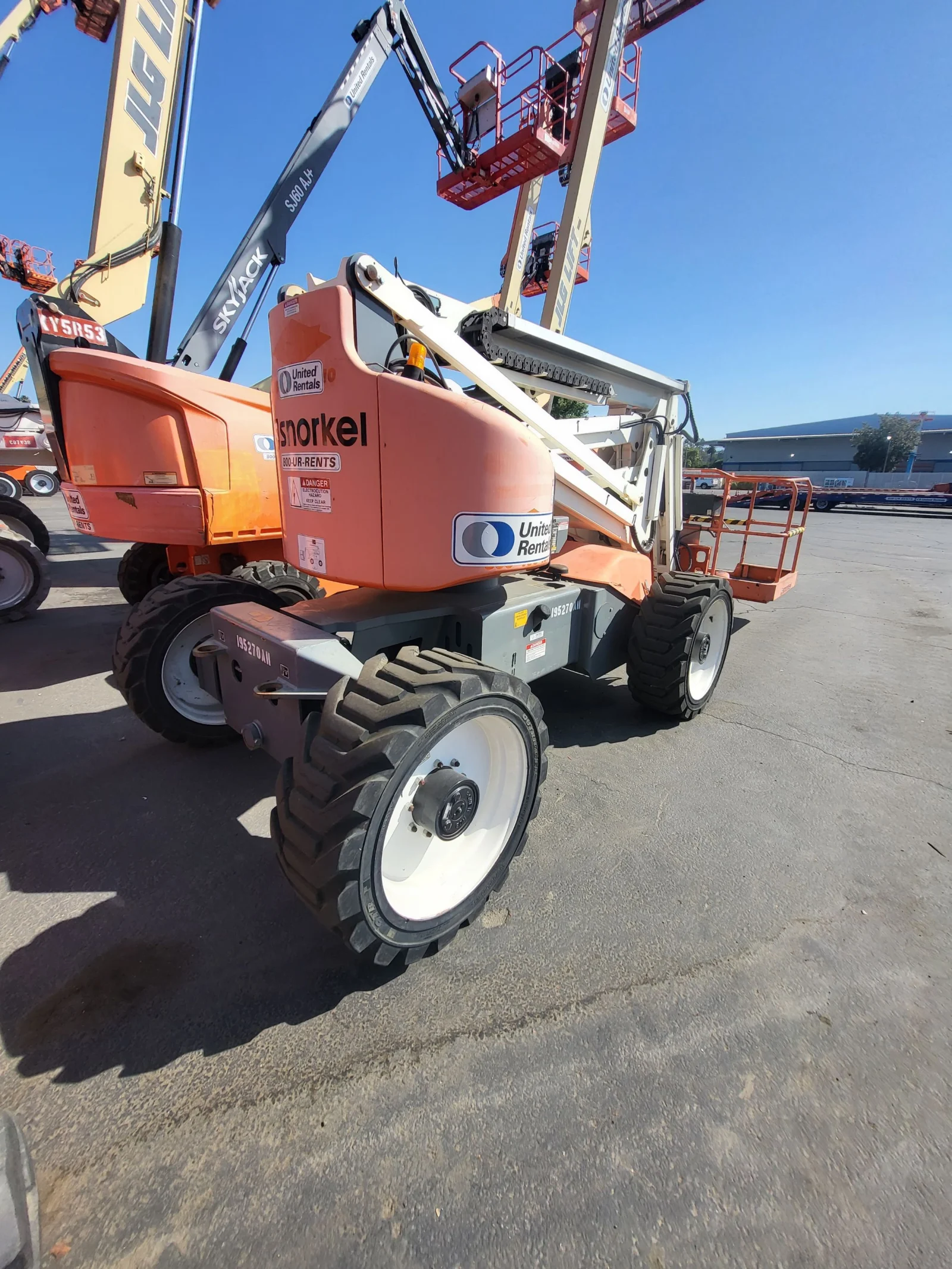 2017 Snorkel A46JRT Articulating