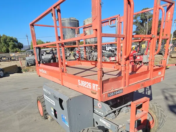 2018 Skyjack SJ6826RT Rough Terrain
