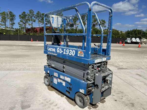 2019 Genie GS-1930