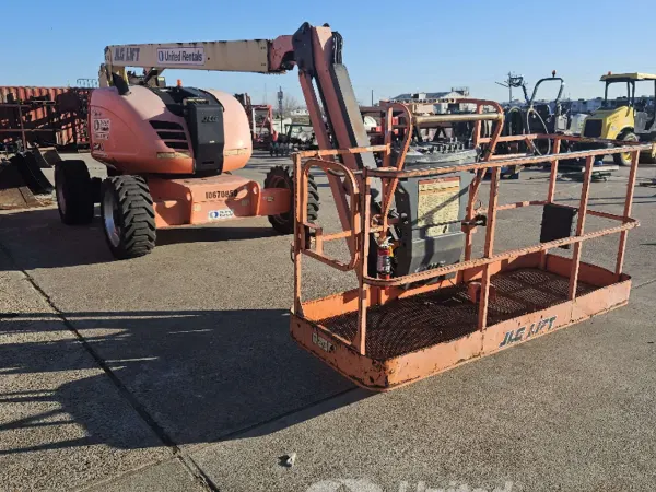 2017 JLG 600AJ Articulating