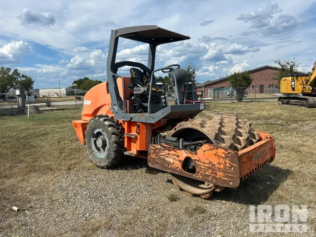 2006 Hamm 3205