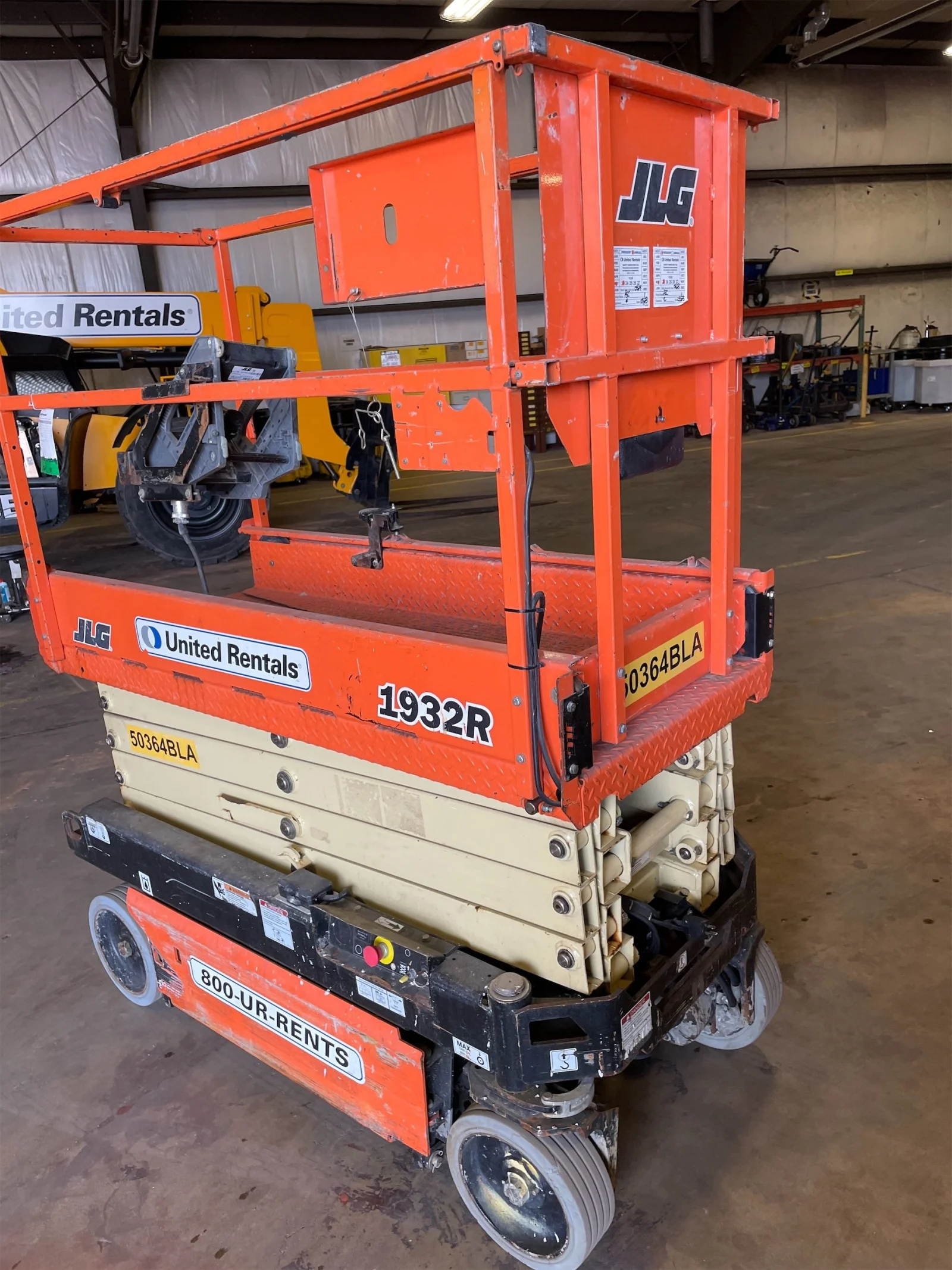 2017 JLG 1932R