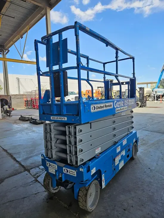 2019 Genie GS-3232