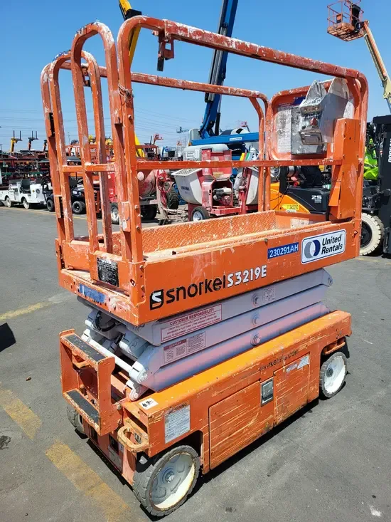 2019 Snorkel S3219E