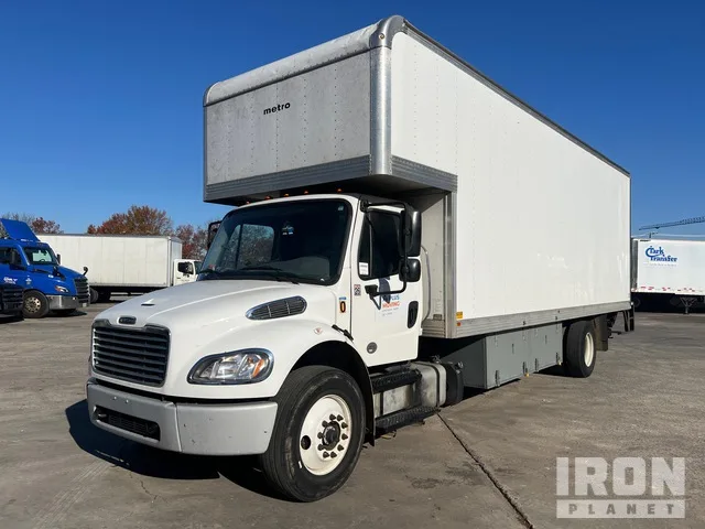 2022 Freightliner M2106